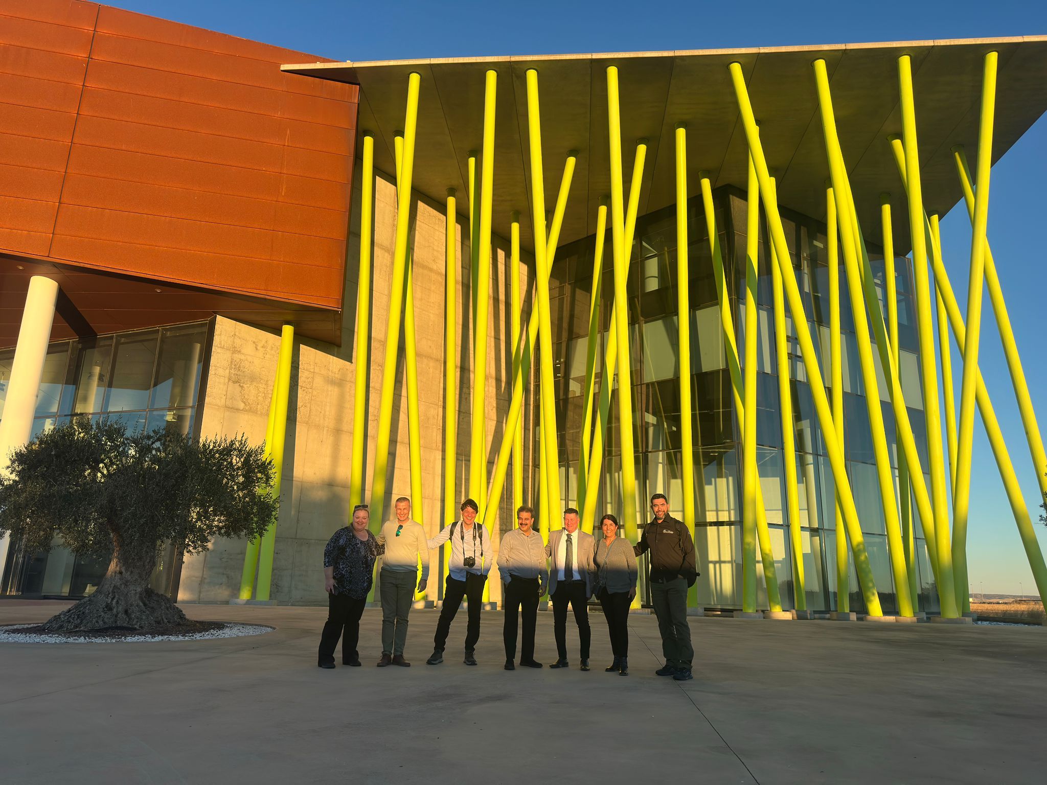 You are currently viewing UP LIFTING: a meeting point between technology and the international market